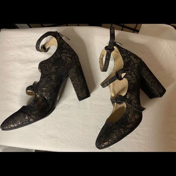 Marc Fisher black gold high heel women’s shoes - Picture 2 of 7